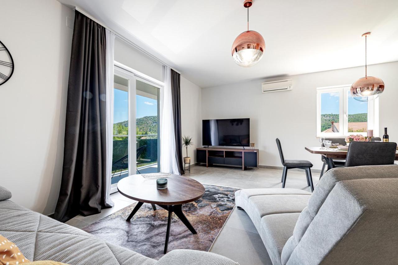 Gold 3 Apartment Mlini